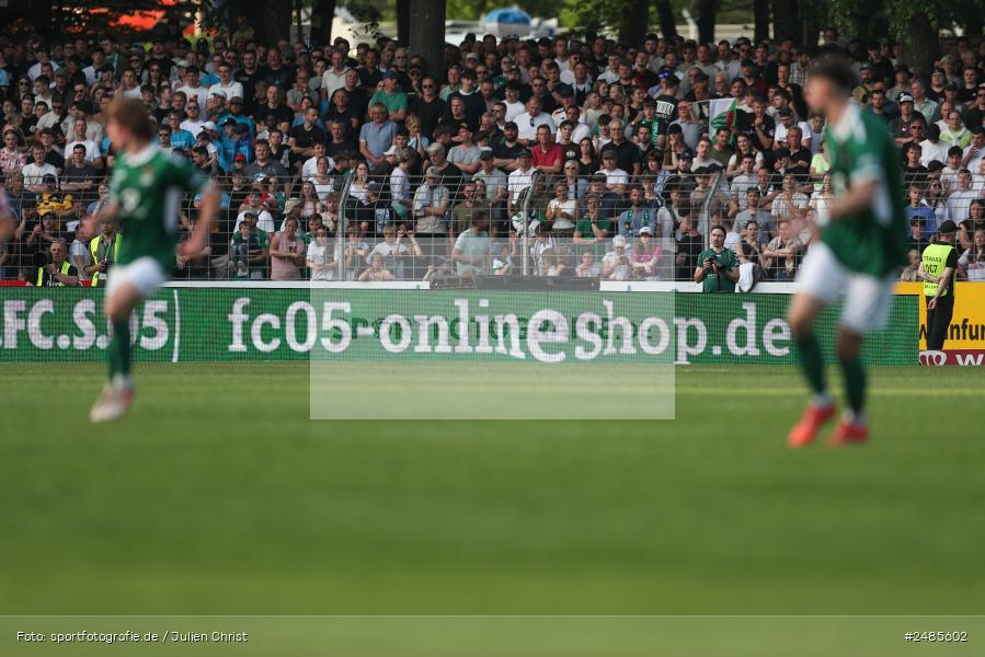 sport, action, Willy Sachs Stadion, Schweinfurt, Regionalliga Bayern, Fussball, FWK, FCS, FC Würzburger Kickers, BFV, 32. Spieltag, 1. FC Schweinfurt 1905, 02.05.2025 - Bild-ID: 2485602