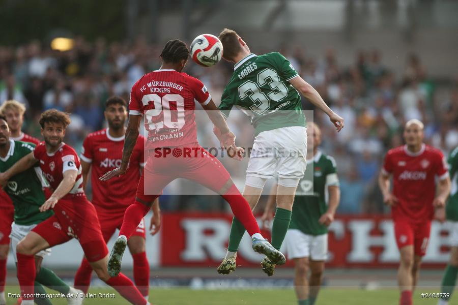 sport, action, Willy Sachs Stadion, Schweinfurt, Regionalliga Bayern, Fussball, FWK, FCS, FC Würzburger Kickers, BFV, 32. Spieltag, 1. FC Schweinfurt 1905, 02.05.2025 - Bild-ID: 2485739