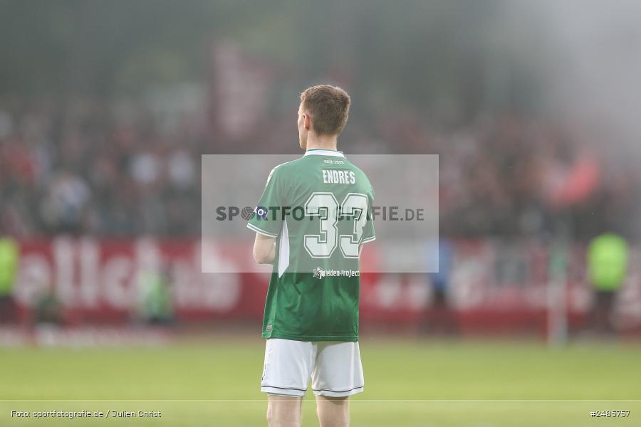 sport, action, Willy Sachs Stadion, Schweinfurt, Regionalliga Bayern, Fussball, FWK, FCS, FC Würzburger Kickers, BFV, 32. Spieltag, 1. FC Schweinfurt 1905, 02.05.2025 - Bild-ID: 2485757