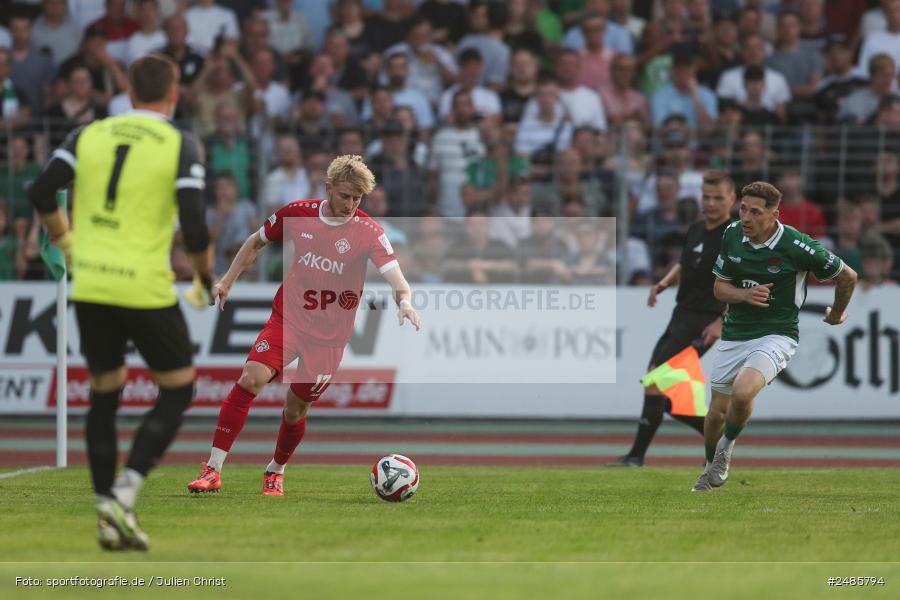 sport, action, Willy Sachs Stadion, Schweinfurt, Regionalliga Bayern, Fussball, FWK, FCS, FC Würzburger Kickers, BFV, 32. Spieltag, 1. FC Schweinfurt 1905, 02.05.2025 - Bild-ID: 2485794 sport, action, Willy Sachs Stadion, Schweinfurt, Regionalliga Bayern, Fussball, FWK, FCS, FC Würzburger Kickers, BFV, 32. Spieltag, 1. FC Schweinfurt 1905, 02.05.2025 - Bild-ID: 2485794