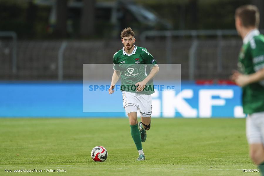 sport, action, Willy Sachs Stadion, Schweinfurt, Regionalliga Bayern, Fussball, FWK, FCS, FC Würzburger Kickers, BFV, 32. Spieltag, 1. FC Schweinfurt 1905, 02.05.2025 - Bild-ID: 2485796
