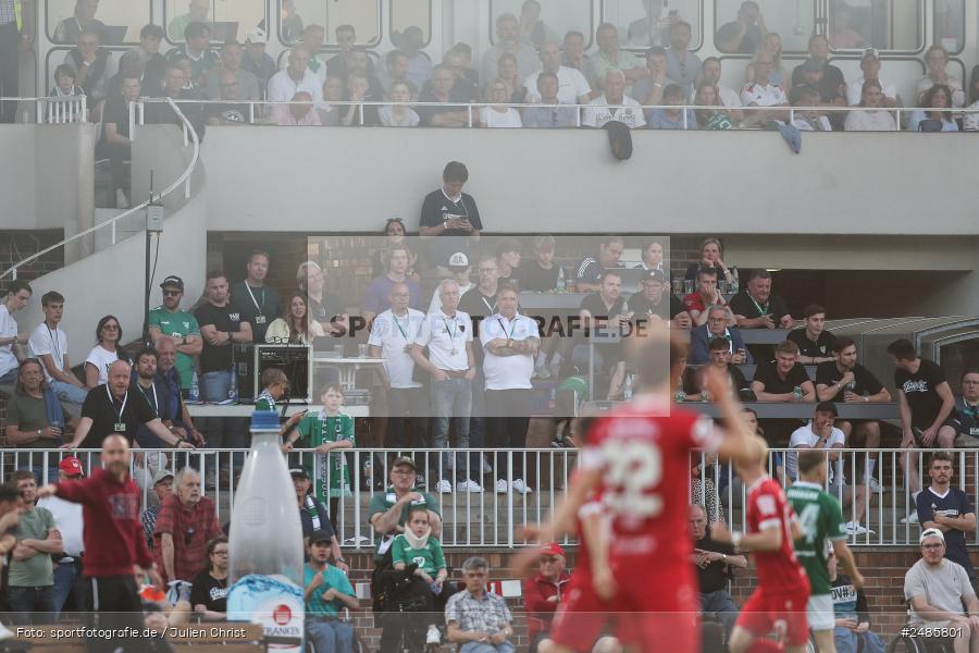 sport, action, Willy Sachs Stadion, Schweinfurt, Regionalliga Bayern, Fussball, FWK, FCS, FC Würzburger Kickers, BFV, 32. Spieltag, 1. FC Schweinfurt 1905, 02.05.2025 - Bild-ID: 2485801