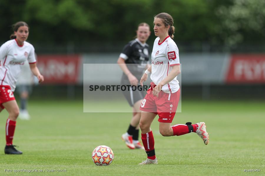 sport, action, Würzburg, Sportpark Heuchelhof, SVW, SV 67 Weinberg II, Fussball, FWK, FC Würzburger Kickers, Bayernliga Frauen, BFV, 17. Spieltag, 03.05.2025 - Bild-ID: 2485957