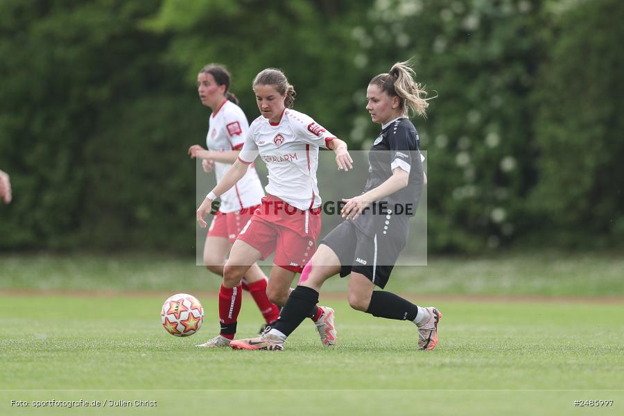 sport, action, Würzburg, Sportpark Heuchelhof, SVW, SV 67 Weinberg II, Fussball, FWK, FC Würzburger Kickers, Bayernliga Frauen, BFV, 17. Spieltag, 03.05.2025 - Bild-ID: 2485997