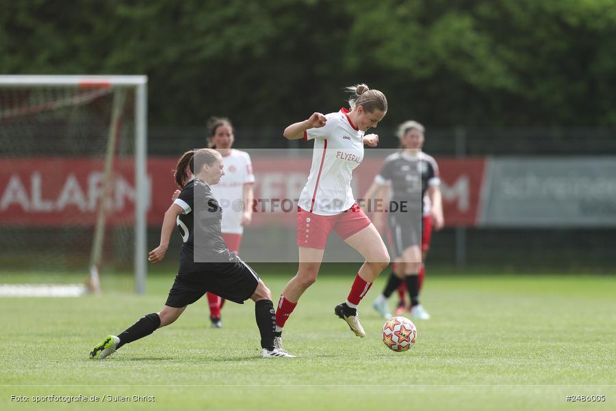 sport, action, Würzburg, Sportpark Heuchelhof, SVW, SV 67 Weinberg II, Fussball, FWK, FC Würzburger Kickers, Bayernliga Frauen, BFV, 17. Spieltag, 03.05.2025 - Bild-ID: 2486005