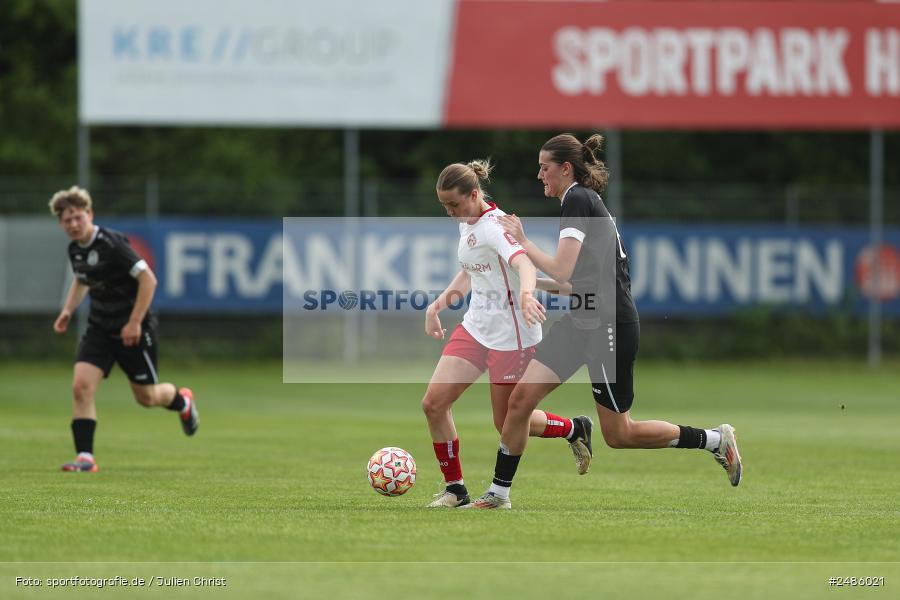 sport, action, Würzburg, Sportpark Heuchelhof, SVW, SV 67 Weinberg II, Fussball, FWK, FC Würzburger Kickers, Bayernliga Frauen, BFV, 17. Spieltag, 03.05.2025 - Bild-ID: 2486021