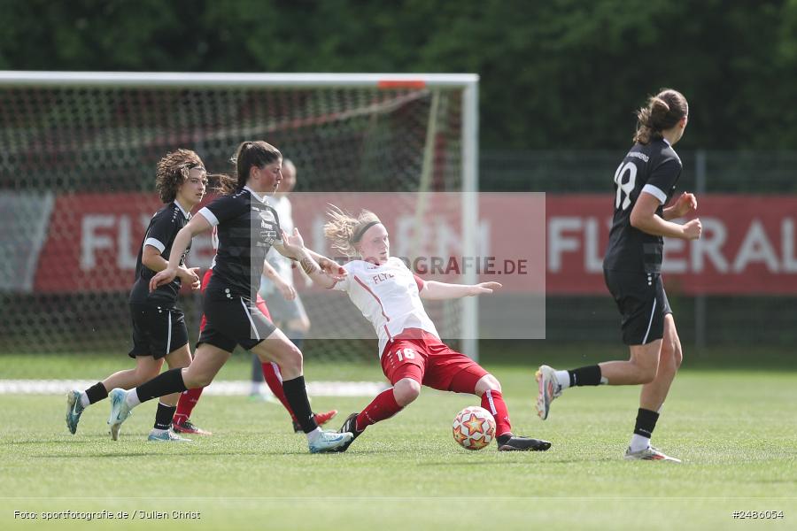 sport, action, Würzburg, Sportpark Heuchelhof, SVW, SV 67 Weinberg II, Fussball, FWK, FC Würzburger Kickers, Bayernliga Frauen, BFV, 17. Spieltag, 03.05.2025 - Bild-ID: 2486054 sport, action, Würzburg, Sportpark Heuchelhof, SVW, SV 67 Weinberg II, Fussball, FWK, FC Würzburger Kickers, Bayernliga Frauen, BFV, 17. Spieltag, 03.05.2025 - Bild-ID: 2486054