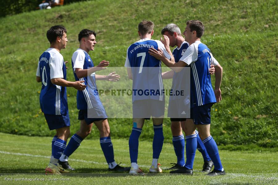 sport, action, Sportgelände, Siedler-SV Kitzingen, SVB, SV Birkenfeld, SSV, Fussball, Birkenfeld, Bezirksliga Unterfranken West, BFV, 28. Spieltag, 04.05.2025 - Bild-ID: 2486462 sport, action, Sportgelände, Siedler-SV Kitzingen, SVB, SV Birkenfeld, SSV, Fussball, Birkenfeld, Bezirksliga Unterfranken West, BFV, 28. Spieltag, 04.05.2025 - Bild-ID: 2486462