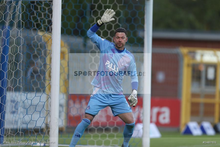 sport, action, Stadion am Schönbusch, SVA, SV Viktoria Aschaffenburg, Regionalliga Bayern, Fussball, FVI, FV Illertissen, BFV, Aschaffenburg, 33. Spieltag, 09.05.2025 - Bild-ID: 2487103 sport, action, Stadion am Schönbusch, SVA, SV Viktoria Aschaffenburg, Regionalliga Bayern, Fussball, FVI, FV Illertissen, BFV, Aschaffenburg, 33. Spieltag, 09.05.2025 - Bild-ID: 2487103