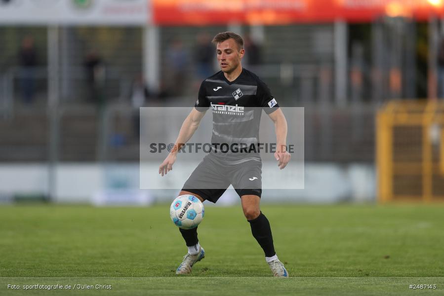 sport, action, Stadion am Schönbusch, SVA, SV Viktoria Aschaffenburg, Regionalliga Bayern, Fussball, FVI, FV Illertissen, BFV, Aschaffenburg, 33. Spieltag, 09.05.2025 - Bild-ID: 2487143