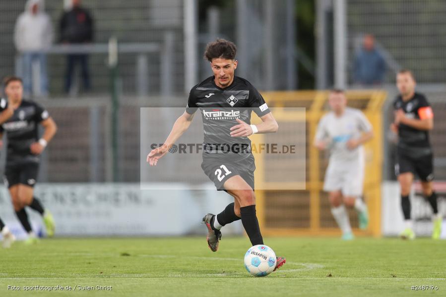 sport, action, Stadion am Schönbusch, SVA, SV Viktoria Aschaffenburg, Regionalliga Bayern, Fussball, FVI, FV Illertissen, BFV, Aschaffenburg, 33. Spieltag, 09.05.2025 - Bild-ID: 2487196 sport, action, Stadion am Schönbusch, SVA, SV Viktoria Aschaffenburg, Regionalliga Bayern, Fussball, FVI, FV Illertissen, BFV, Aschaffenburg, 33. Spieltag, 09.05.2025 - Bild-ID: 2487196
