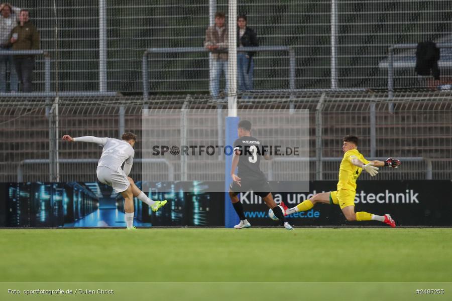 sport, action, Stadion am Schönbusch, SVA, SV Viktoria Aschaffenburg, Regionalliga Bayern, Fussball, FVI, FV Illertissen, BFV, Aschaffenburg, 33. Spieltag, 09.05.2025 - Bild-ID: 2487253