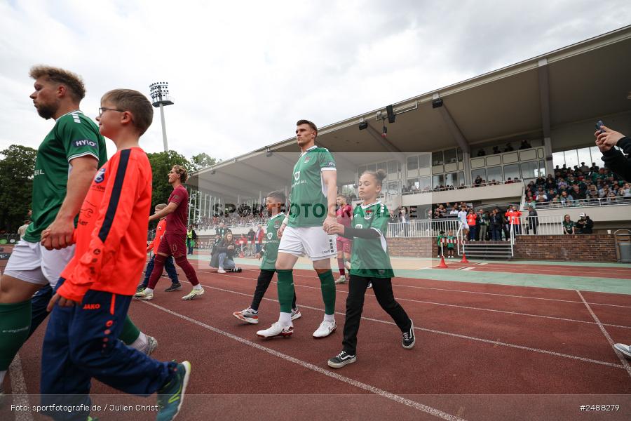 sport, action, Schweinfurt, Sachs Stadion, Regionalliga Bayern, Fussball, FCS, FCA, FC Augsburg II, BFV, 34. Spieltag, 16.05.2025, 1. FC Schweinfurt 1905 - Bild-ID: 2488279 sport, action, Schweinfurt, Sachs Stadion, Regionalliga Bayern, Fussball, FCS, FCA, FC Augsburg II, BFV, 34. Spieltag, 16.05.2025, 1. FC Schweinfurt 1905 - Bild-ID: 2488279