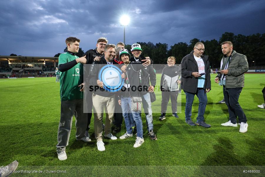 sport, action, Schweinfurt, Sachs Stadion, Regionalliga Bayern, Fussball, FCS, FCA, FC Augsburg II, BFV, 34. Spieltag, 16.05.2025, 1. FC Schweinfurt 1905 - Bild-ID: 2488300 sport, action, Schweinfurt, Sachs Stadion, Regionalliga Bayern, Fussball, FCS, FCA, FC Augsburg II, BFV, 34. Spieltag, 16.05.2025, 1. FC Schweinfurt 1905 - Bild-ID: 2488300