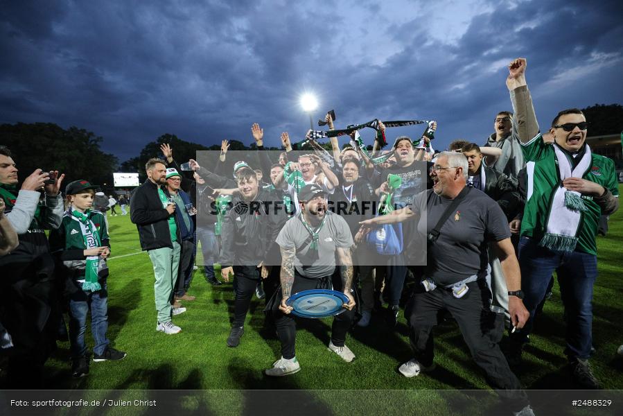 sport, action, Schweinfurt, Sachs Stadion, Regionalliga Bayern, Fussball, FCS, FCA, FC Augsburg II, BFV, 34. Spieltag, 16.05.2025, 1. FC Schweinfurt 1905 - Bild-ID: 2488329 sport, action, Schweinfurt, Sachs Stadion, Regionalliga Bayern, Fussball, FCS, FCA, FC Augsburg II, BFV, 34. Spieltag, 16.05.2025, 1. FC Schweinfurt 1905 - Bild-ID: 2488329