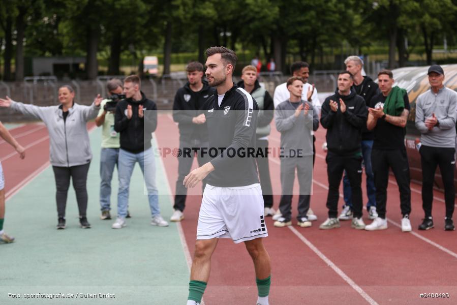sport, action, Schweinfurt, Sachs Stadion, Regionalliga Bayern, Fussball, FCS, FCA, FC Augsburg II, BFV, 34. Spieltag, 16.05.2025, 1. FC Schweinfurt 1905 - Bild-ID: 2488420 sport, action, Schweinfurt, Sachs Stadion, Regionalliga Bayern, Fussball, FCS, FCA, FC Augsburg II, BFV, 34. Spieltag, 16.05.2025, 1. FC Schweinfurt 1905 - Bild-ID: 2488420