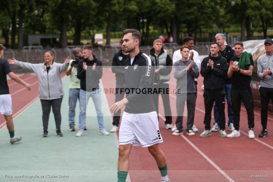 sport, action, Schweinfurt, Sachs Stadion, Regionalliga Bayern, Fussball, FCS, FCA, FC Augsburg II, BFV, 34. Spieltag, 16.05.2025, 1. FC Schweinfurt 1905 - Bild-ID: 2488423 sport, action, Schweinfurt, Sachs Stadion, Regionalliga Bayern, Fussball, FCS, FCA, FC Augsburg II, BFV, 34. Spieltag, 16.05.2025, 1. FC Schweinfurt 1905 - Bild-ID: 2488423