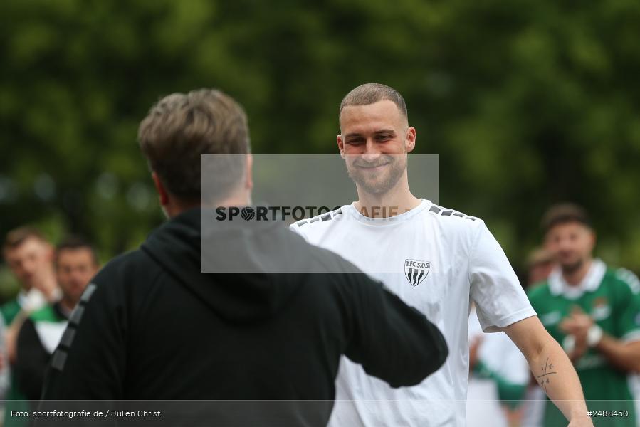 sport, action, Schweinfurt, Sachs Stadion, Regionalliga Bayern, Fussball, FCS, FCA, FC Augsburg II, BFV, 34. Spieltag, 16.05.2025, 1. FC Schweinfurt 1905 - Bild-ID: 2488450