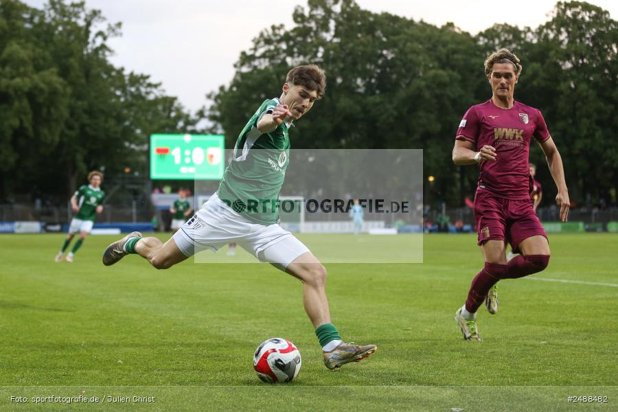 sport, action, Schweinfurt, Sachs Stadion, Regionalliga Bayern, Fussball, FCS, FCA, FC Augsburg II, BFV, 34. Spieltag, 16.05.2025, 1. FC Schweinfurt 1905 - Bild-ID: 2488482
