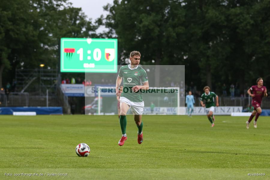 sport, action, Schweinfurt, Sachs Stadion, Regionalliga Bayern, Fussball, FCS, FCA, FC Augsburg II, BFV, 34. Spieltag, 16.05.2025, 1. FC Schweinfurt 1905 - Bild-ID: 2488489