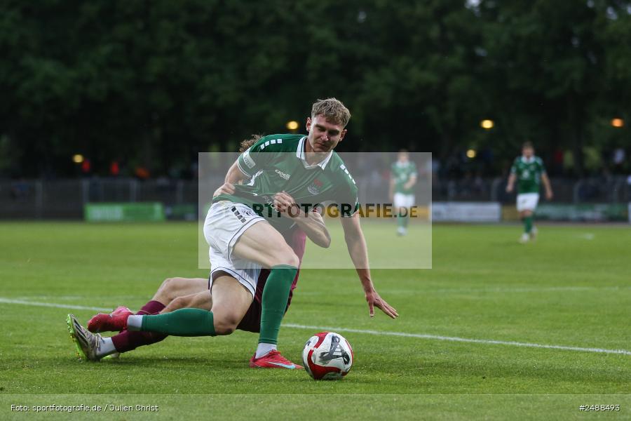 sport, action, Schweinfurt, Sachs Stadion, Regionalliga Bayern, Fussball, FCS, FCA, FC Augsburg II, BFV, 34. Spieltag, 16.05.2025, 1. FC Schweinfurt 1905 - Bild-ID: 2488493 sport, action, Schweinfurt, Sachs Stadion, Regionalliga Bayern, Fussball, FCS, FCA, FC Augsburg II, BFV, 34. Spieltag, 16.05.2025, 1. FC Schweinfurt 1905 - Bild-ID: 2488493