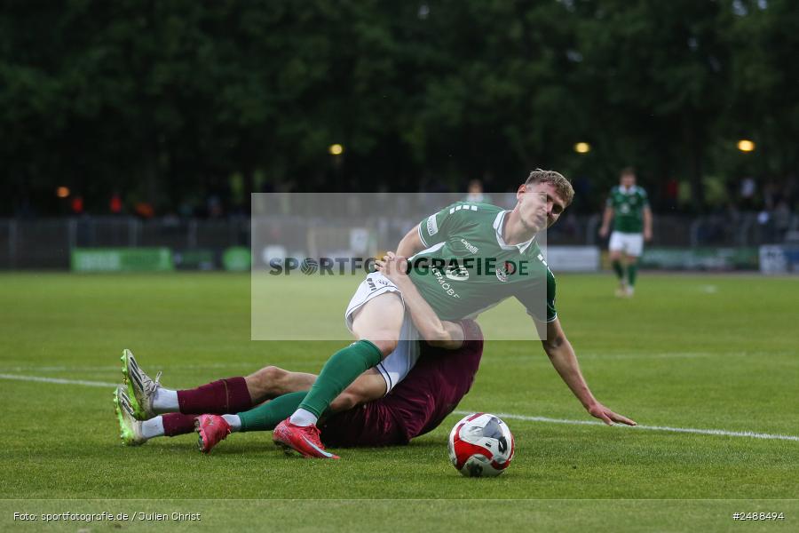 sport, action, Schweinfurt, Sachs Stadion, Regionalliga Bayern, Fussball, FCS, FCA, FC Augsburg II, BFV, 34. Spieltag, 16.05.2025, 1. FC Schweinfurt 1905 - Bild-ID: 2488494 sport, action, Schweinfurt, Sachs Stadion, Regionalliga Bayern, Fussball, FCS, FCA, FC Augsburg II, BFV, 34. Spieltag, 16.05.2025, 1. FC Schweinfurt 1905 - Bild-ID: 2488494