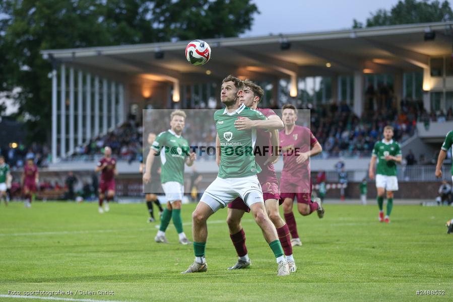 sport, action, Schweinfurt, Sachs Stadion, Regionalliga Bayern, Fussball, FCS, FCA, FC Augsburg II, BFV, 34. Spieltag, 16.05.2025, 1. FC Schweinfurt 1905 - Bild-ID: 2488532