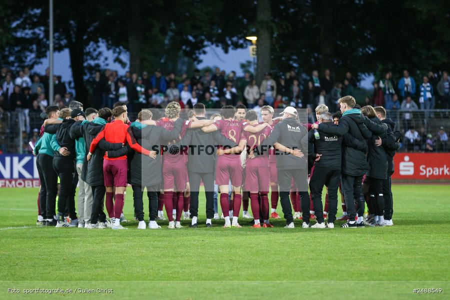 sport, action, Schweinfurt, Sachs Stadion, Regionalliga Bayern, Fussball, FCS, FCA, FC Augsburg II, BFV, 34. Spieltag, 16.05.2025, 1. FC Schweinfurt 1905 - Bild-ID: 2488549 sport, action, Schweinfurt, Sachs Stadion, Regionalliga Bayern, Fussball, FCS, FCA, FC Augsburg II, BFV, 34. Spieltag, 16.05.2025, 1. FC Schweinfurt 1905 - Bild-ID: 2488549