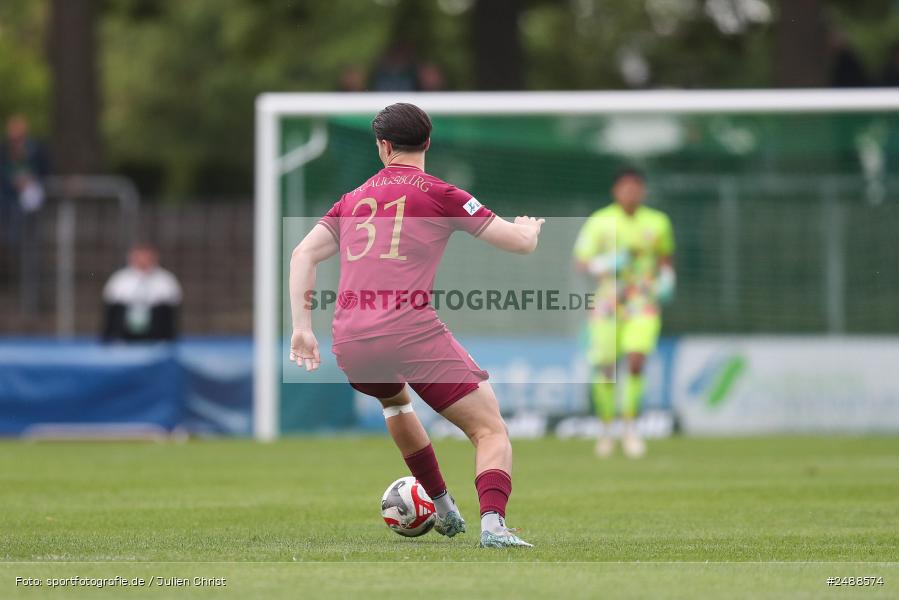 sport, action, Schweinfurt, Sachs Stadion, Regionalliga Bayern, Fussball, FCS, FCA, FC Augsburg II, BFV, 34. Spieltag, 16.05.2025, 1. FC Schweinfurt 1905 - Bild-ID: 2488574 sport, action, Schweinfurt, Sachs Stadion, Regionalliga Bayern, Fussball, FCS, FCA, FC Augsburg II, BFV, 34. Spieltag, 16.05.2025, 1. FC Schweinfurt 1905 - Bild-ID: 2488574