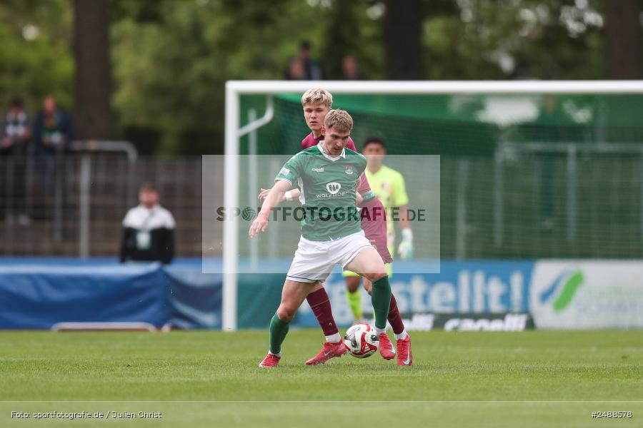 sport, action, Schweinfurt, Sachs Stadion, Regionalliga Bayern, Fussball, FCS, FCA, FC Augsburg II, BFV, 34. Spieltag, 16.05.2025, 1. FC Schweinfurt 1905 - Bild-ID: 2488578 sport, action, Schweinfurt, Sachs Stadion, Regionalliga Bayern, Fussball, FCS, FCA, FC Augsburg II, BFV, 34. Spieltag, 16.05.2025, 1. FC Schweinfurt 1905 - Bild-ID: 2488578