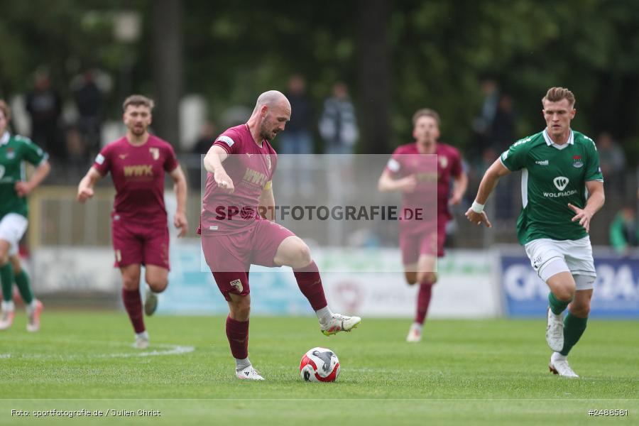 sport, action, Schweinfurt, Sachs Stadion, Regionalliga Bayern, Fussball, FCS, FCA, FC Augsburg II, BFV, 34. Spieltag, 16.05.2025, 1. FC Schweinfurt 1905 - Bild-ID: 2488581