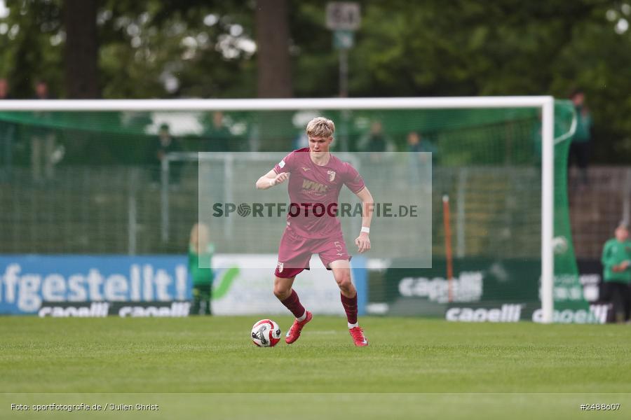 sport, action, Schweinfurt, Sachs Stadion, Regionalliga Bayern, Fussball, FCS, FCA, FC Augsburg II, BFV, 34. Spieltag, 16.05.2025, 1. FC Schweinfurt 1905 - Bild-ID: 2488607 sport, action, Schweinfurt, Sachs Stadion, Regionalliga Bayern, Fussball, FCS, FCA, FC Augsburg II, BFV, 34. Spieltag, 16.05.2025, 1. FC Schweinfurt 1905 - Bild-ID: 2488607
