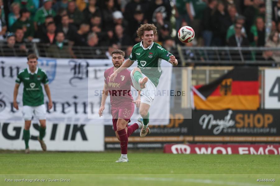 sport, action, Schweinfurt, Sachs Stadion, Regionalliga Bayern, Fussball, FCS, FCA, FC Augsburg II, BFV, 34. Spieltag, 16.05.2025, 1. FC Schweinfurt 1905 - Bild-ID: 2488608