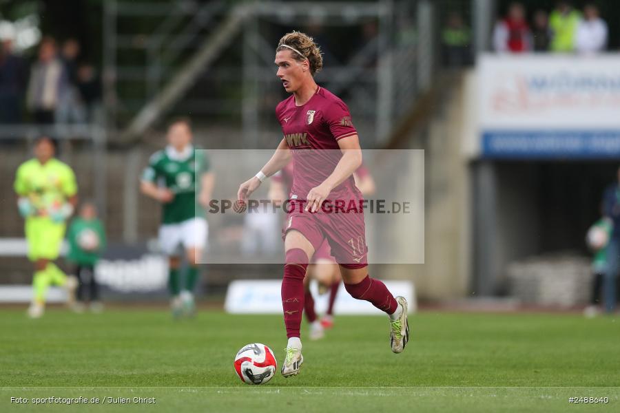 sport, action, Schweinfurt, Sachs Stadion, Regionalliga Bayern, Fussball, FCS, FCA, FC Augsburg II, BFV, 34. Spieltag, 16.05.2025, 1. FC Schweinfurt 1905 - Bild-ID: 2488640 sport, action, Schweinfurt, Sachs Stadion, Regionalliga Bayern, Fussball, FCS, FCA, FC Augsburg II, BFV, 34. Spieltag, 16.05.2025, 1. FC Schweinfurt 1905 - Bild-ID: 2488640