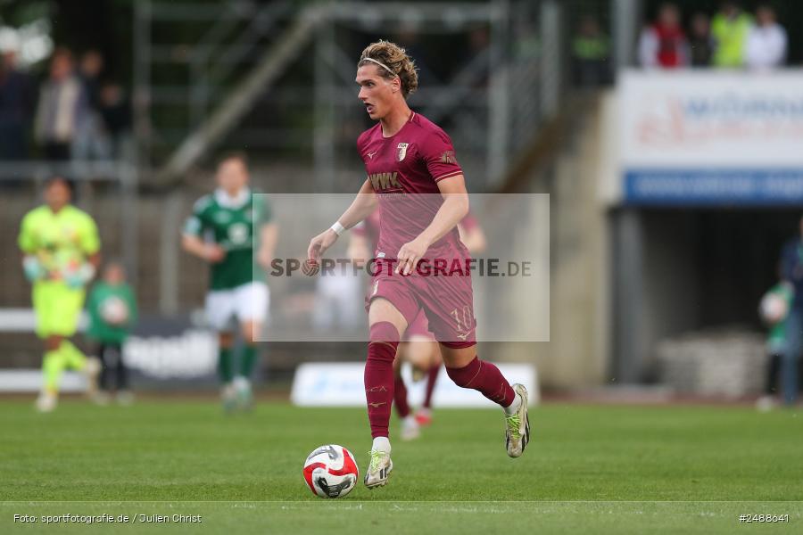 sport, action, Schweinfurt, Sachs Stadion, Regionalliga Bayern, Fussball, FCS, FCA, FC Augsburg II, BFV, 34. Spieltag, 16.05.2025, 1. FC Schweinfurt 1905 - Bild-ID: 2488641