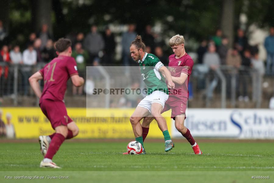 sport, action, Schweinfurt, Sachs Stadion, Regionalliga Bayern, Fussball, FCS, FCA, FC Augsburg II, BFV, 34. Spieltag, 16.05.2025, 1. FC Schweinfurt 1905 - Bild-ID: 2488668 sport, action, Schweinfurt, Sachs Stadion, Regionalliga Bayern, Fussball, FCS, FCA, FC Augsburg II, BFV, 34. Spieltag, 16.05.2025, 1. FC Schweinfurt 1905 - Bild-ID: 2488668