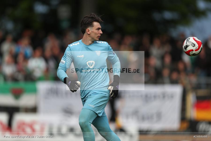 sport, action, Schweinfurt, Sachs Stadion, Regionalliga Bayern, Fussball, FCS, FCA, FC Augsburg II, BFV, 34. Spieltag, 16.05.2025, 1. FC Schweinfurt 1905 - Bild-ID: 2488688 sport, action, Schweinfurt, Sachs Stadion, Regionalliga Bayern, Fussball, FCS, FCA, FC Augsburg II, BFV, 34. Spieltag, 16.05.2025, 1. FC Schweinfurt 1905 - Bild-ID: 2488688