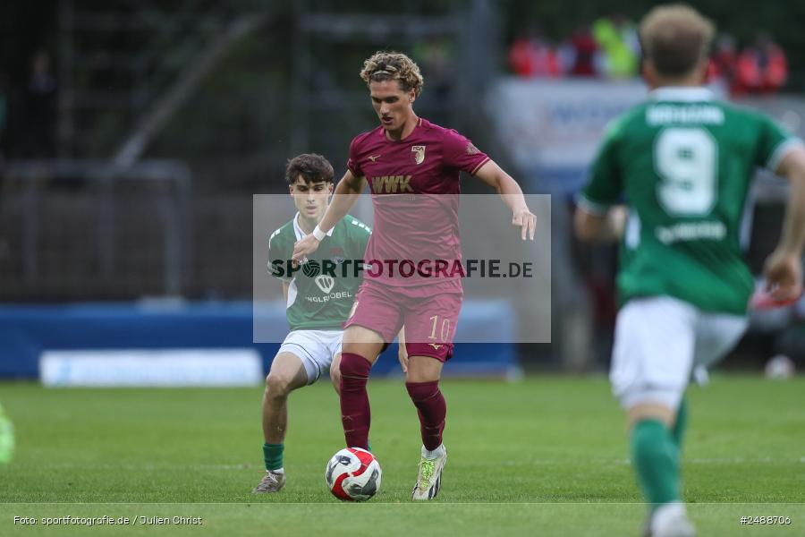 sport, action, Schweinfurt, Sachs Stadion, Regionalliga Bayern, Fussball, FCS, FCA, FC Augsburg II, BFV, 34. Spieltag, 16.05.2025, 1. FC Schweinfurt 1905 - Bild-ID: 2488706