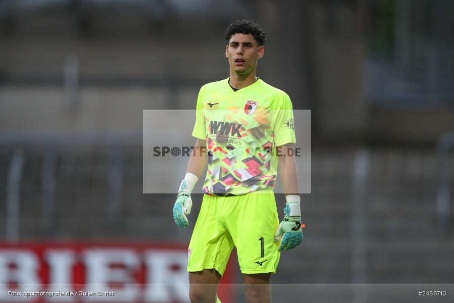 sport, action, Schweinfurt, Sachs Stadion, Regionalliga Bayern, Fussball, FCS, FCA, FC Augsburg II, BFV, 34. Spieltag, 16.05.2025, 1. FC Schweinfurt 1905 - Bild-ID: 2488710 sport, action, Schweinfurt, Sachs Stadion, Regionalliga Bayern, Fussball, FCS, FCA, FC Augsburg II, BFV, 34. Spieltag, 16.05.2025, 1. FC Schweinfurt 1905 - Bild-ID: 2488710
