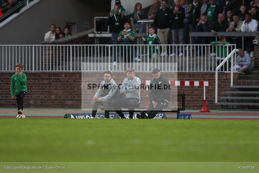 sport, action, Schweinfurt, Sachs Stadion, Regionalliga Bayern, Fussball, FCS, FCA, FC Augsburg II, BFV, 34. Spieltag, 16.05.2025, 1. FC Schweinfurt 1905 - Bild-ID: 2488738 sport, action, Schweinfurt, Sachs Stadion, Regionalliga Bayern, Fussball, FCS, FCA, FC Augsburg II, BFV, 34. Spieltag, 16.05.2025, 1. FC Schweinfurt 1905 - Bild-ID: 2488738