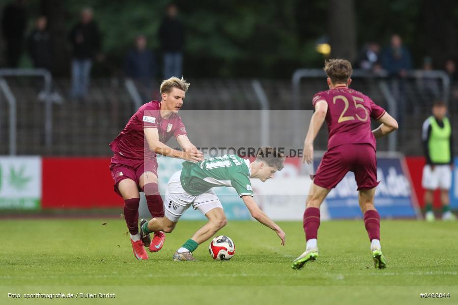 sport, action, Schweinfurt, Sachs Stadion, Regionalliga Bayern, Fussball, FCS, FCA, FC Augsburg II, BFV, 34. Spieltag, 16.05.2025, 1. FC Schweinfurt 1905 - Bild-ID: 2488844 sport, action, Schweinfurt, Sachs Stadion, Regionalliga Bayern, Fussball, FCS, FCA, FC Augsburg II, BFV, 34. Spieltag, 16.05.2025, 1. FC Schweinfurt 1905 - Bild-ID: 2488844