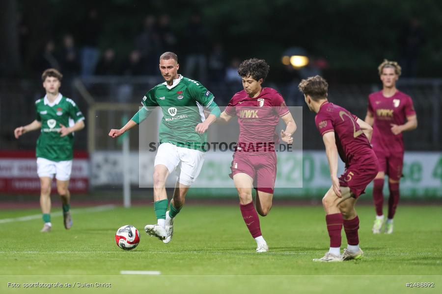 sport, action, Schweinfurt, Sachs Stadion, Regionalliga Bayern, Fussball, FCS, FCA, FC Augsburg II, BFV, 34. Spieltag, 16.05.2025, 1. FC Schweinfurt 1905 - Bild-ID: 2488892