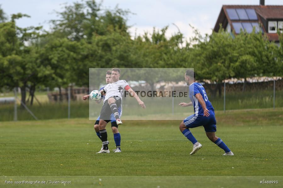 sport, action, TV Marktheidenfeld, Sportgelände, Schollbrunn, SC Schollbrunn, Fussball, BFV, A-Klasse Würzburg Gr. 4, 17.05.2025 - Bild-ID: 2488993 sport, action, TV Marktheidenfeld, Sportgelände, Schollbrunn, SC Schollbrunn, Fussball, BFV, A-Klasse Würzburg Gr. 4, 17.05.2025 - Bild-ID: 2488993
