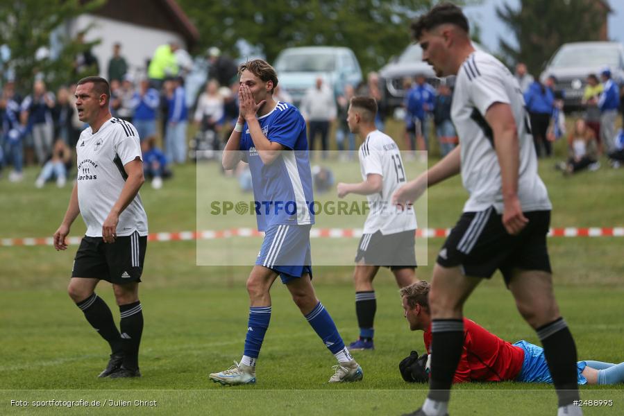 sport, action, TV Marktheidenfeld, Sportgelände, Schollbrunn, SC Schollbrunn, Fussball, BFV, A-Klasse Würzburg Gr. 4, 17.05.2025 - Bild-ID: 2488995 sport, action, TV Marktheidenfeld, Sportgelände, Schollbrunn, SC Schollbrunn, Fussball, BFV, A-Klasse Würzburg Gr. 4, 17.05.2025 - Bild-ID: 2488995