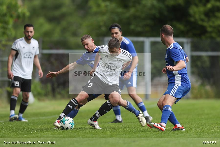 sport, action, TV Marktheidenfeld, Sportgelände, Schollbrunn, SC Schollbrunn, Fussball, BFV, A-Klasse Würzburg Gr. 4, 17.05.2025 - Bild-ID: 2489107
