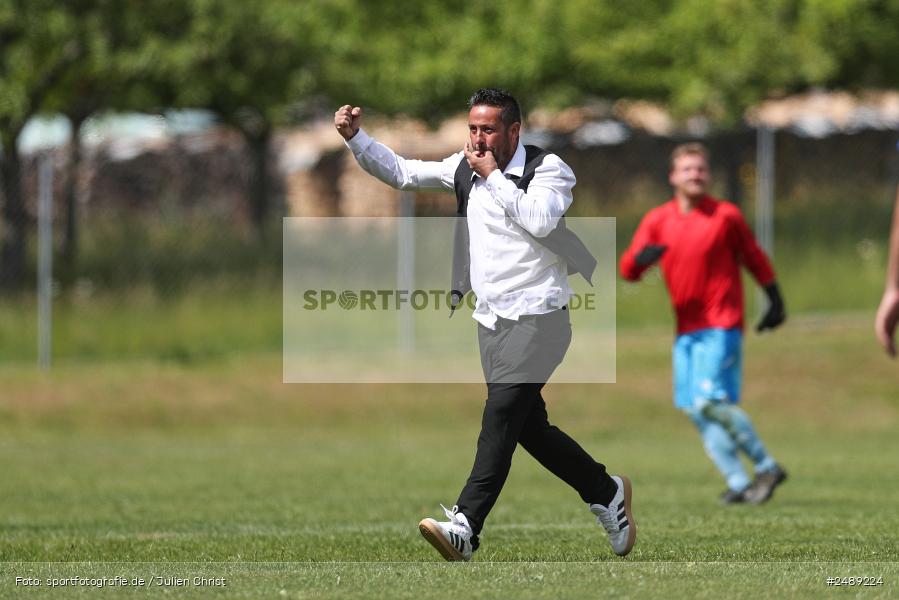 sport, action, TV Marktheidenfeld, Sportgelände, Schollbrunn, SC Schollbrunn, Fussball, BFV, A-Klasse Würzburg Gr. 4, 17.05.2025 - Bild-ID: 2489224