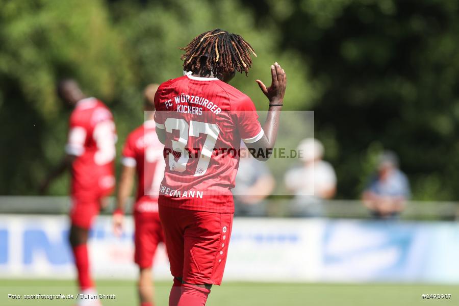 Sportgelände, Karlburg, 28.06.2025, sport, action, Fussball, BFV, Landesliga Nordwest, Regionalliga Bayern, FWK, TSV, FC Würzburger Kickers, TSV Karlburg - Bild-ID: 2490907