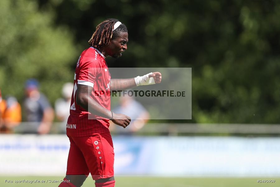 Sportgelände, Karlburg, 28.06.2025, sport, action, Fussball, BFV, Landesliga Nordwest, Regionalliga Bayern, FWK, TSV, FC Würzburger Kickers, TSV Karlburg - Bild-ID: 2490909