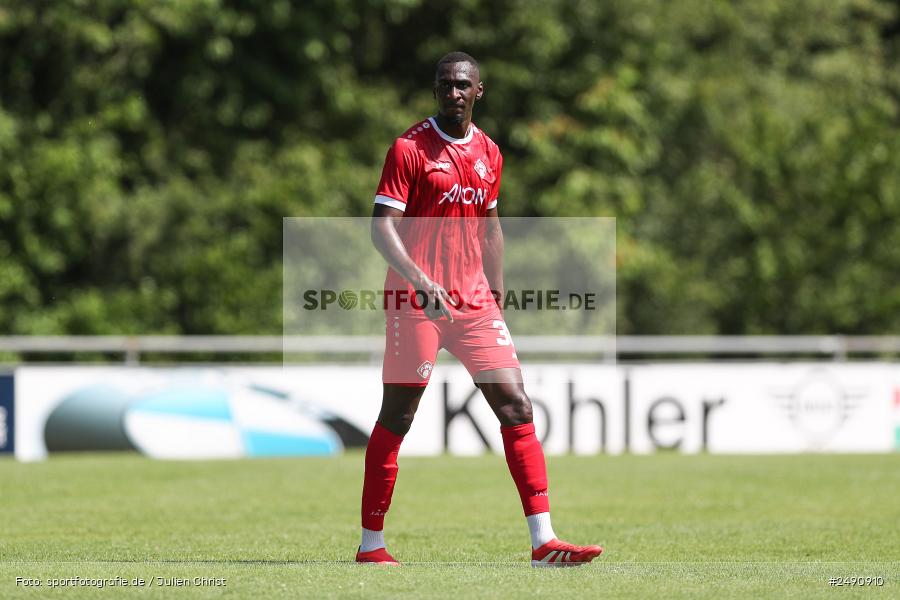 Sportgelände, Karlburg, 28.06.2025, sport, action, Fussball, BFV, Landesliga Nordwest, Regionalliga Bayern, FWK, TSV, FC Würzburger Kickers, TSV Karlburg - Bild-ID: 2490910