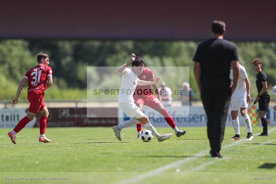 Sportgelände, Karlburg, 28.06.2025, sport, action, Fussball, BFV, Landesliga Nordwest, Regionalliga Bayern, FWK, TSV, FC Würzburger Kickers, TSV Karlburg - Bild-ID: 2490935